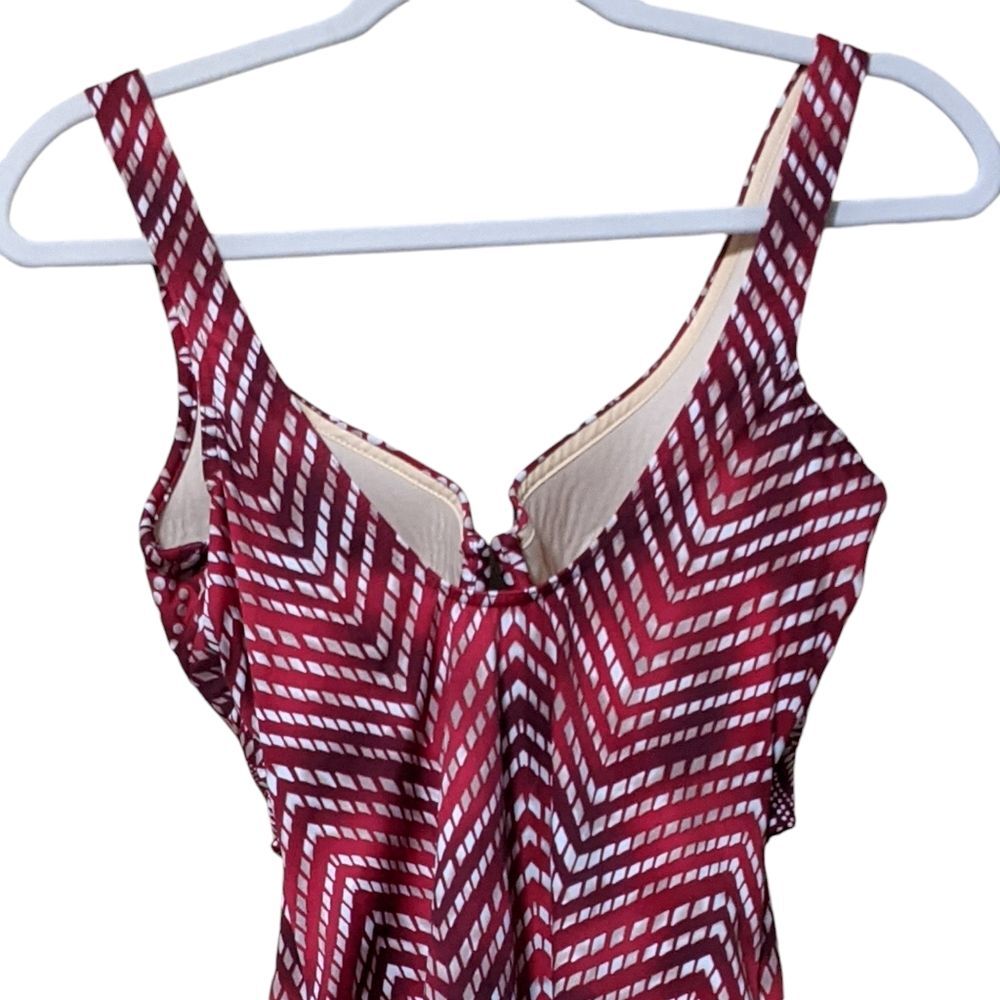 Miraclesuit Babylon crisscross panel escape red one piece beach summer shapewear - Picture 9 of 11